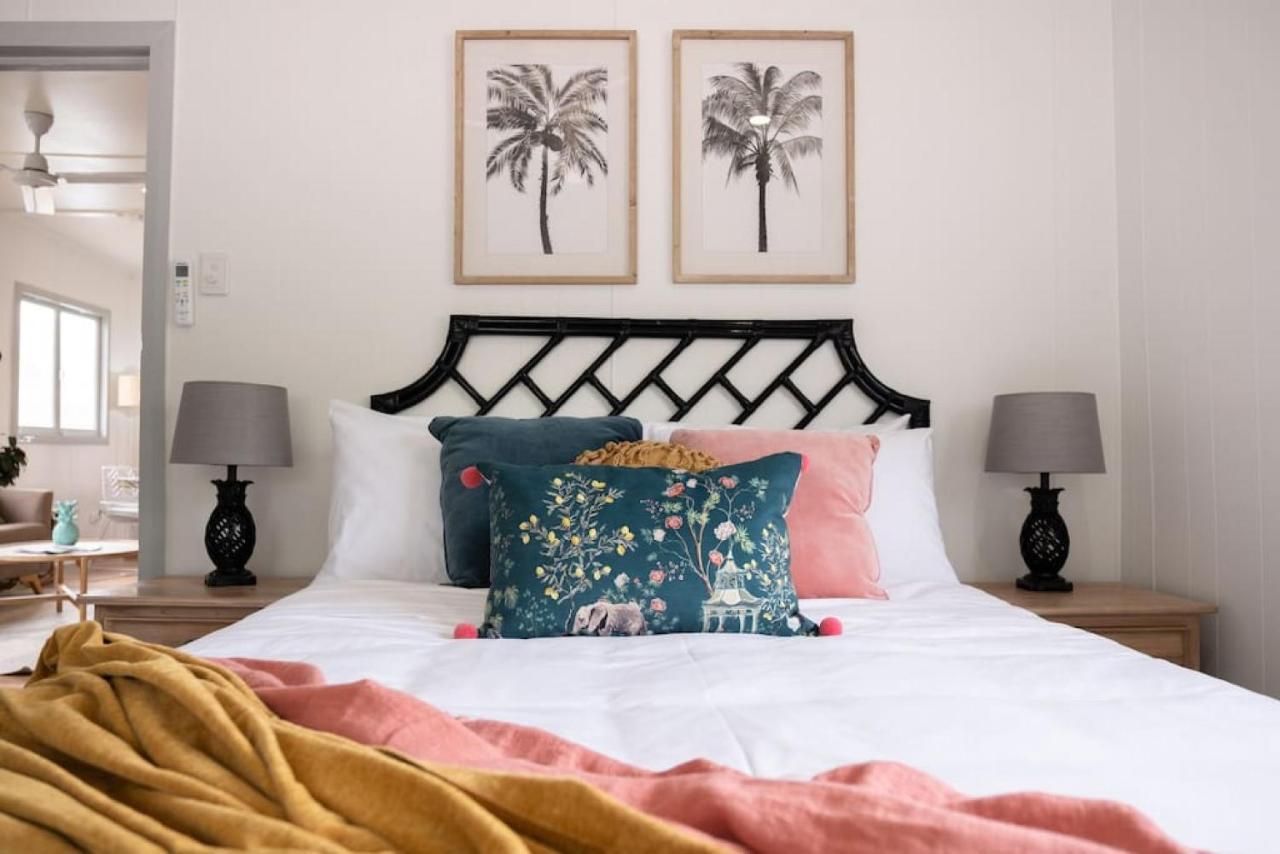 Tropicana - Retro Getaway Holiday home